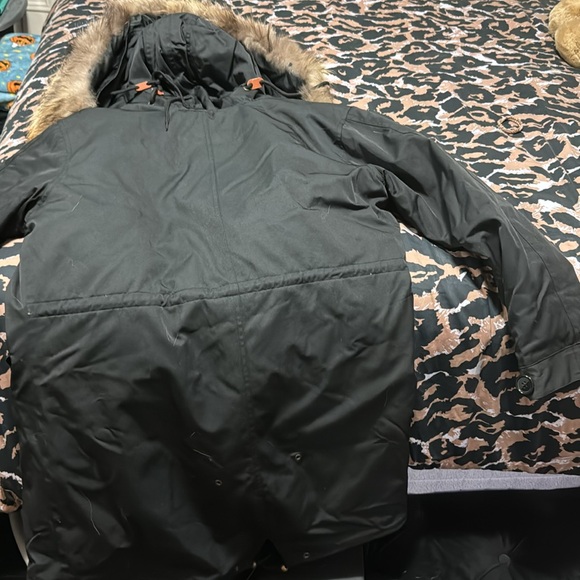 Womens black parka lined with real fox fur - Picture 4 of 4